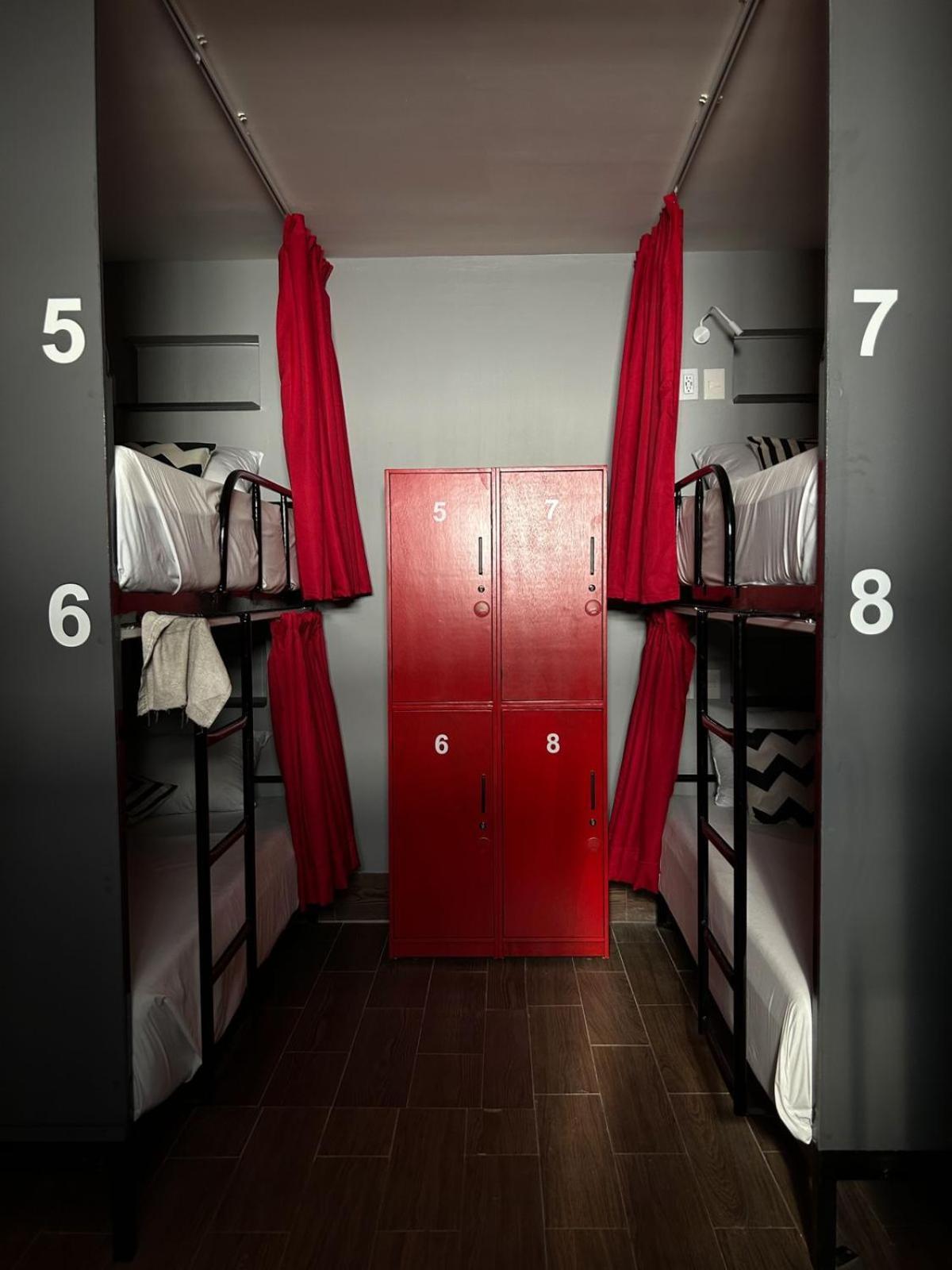 Spartacus Hostel Boutique For Men Puerto Vallarta Exterior photo
