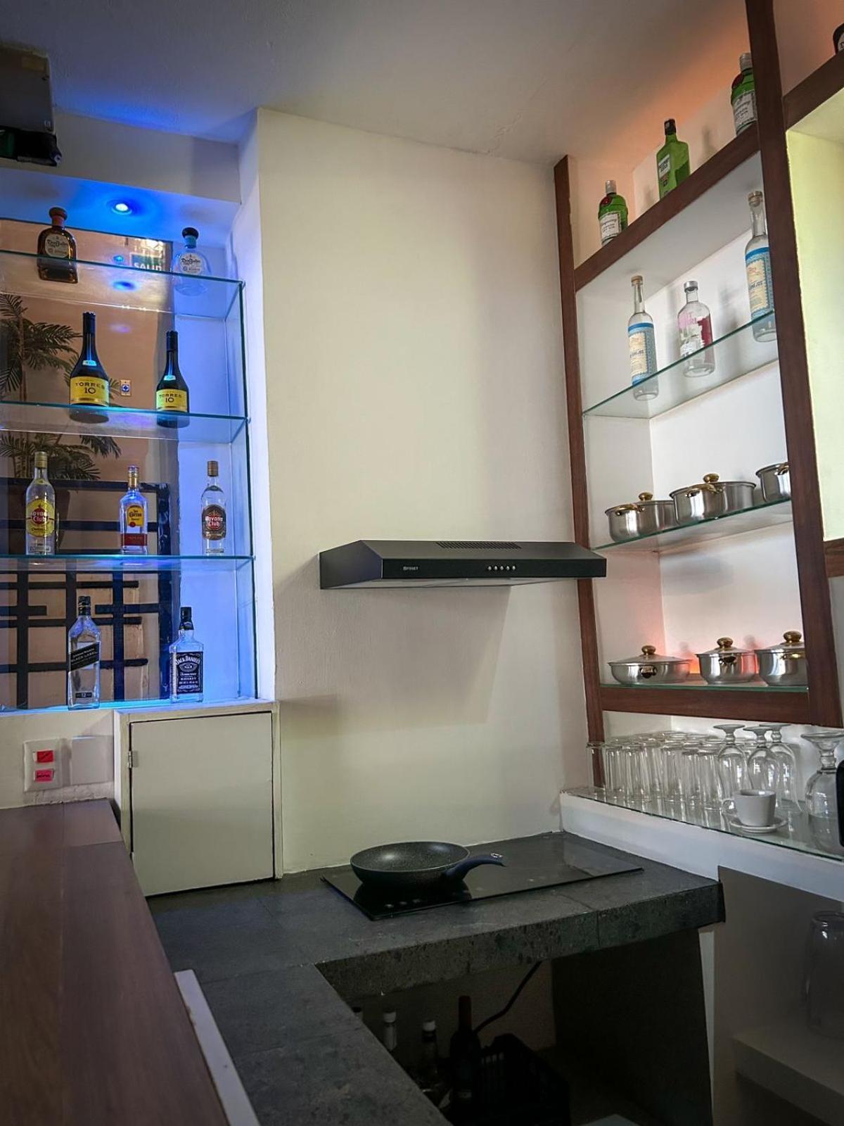 Spartacus Hostel Boutique For Men Puerto Vallarta Exterior photo