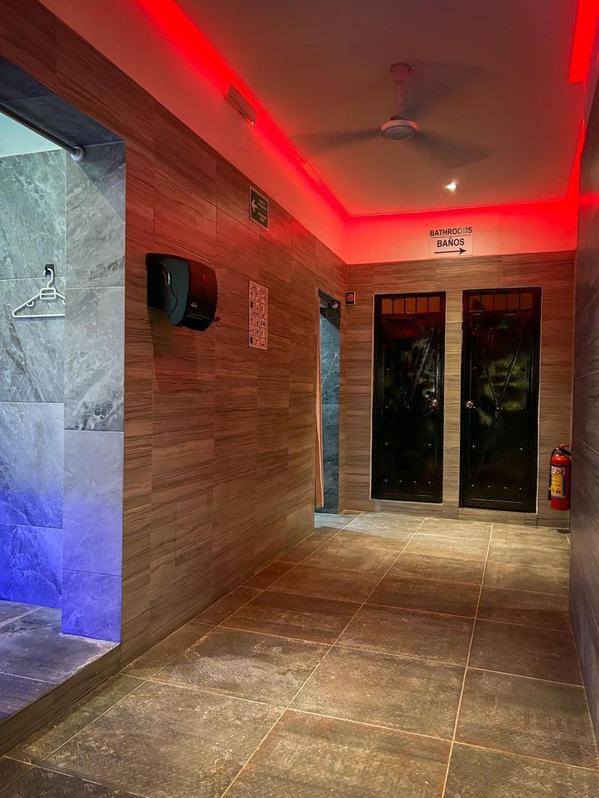 Spartacus Hostel Boutique For Men Puerto Vallarta Exterior photo